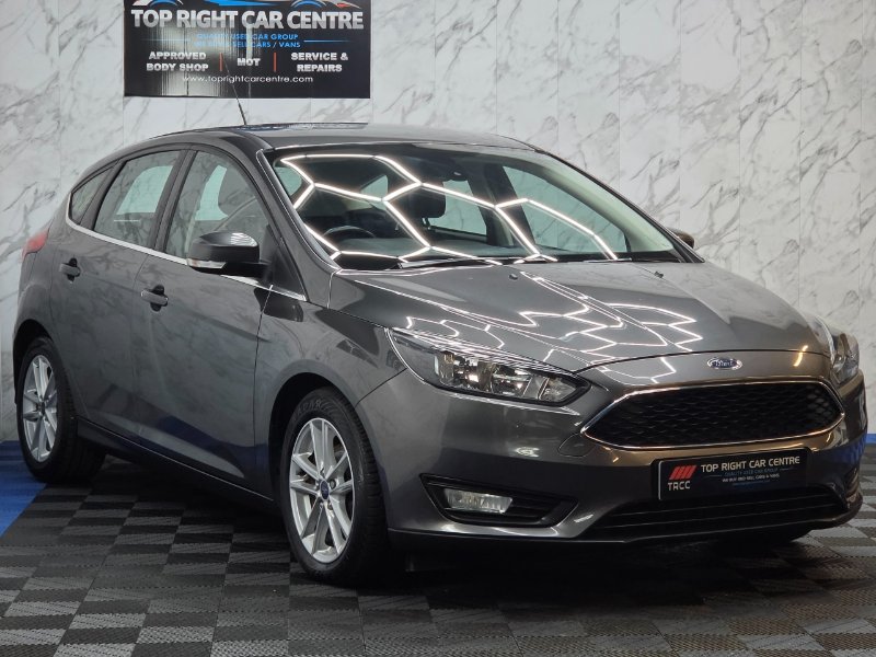 2015 FOCUS 1.0T ECOBOOST ZETEC HATCHBACK 5DR EURO 6 ULEZ S S 125 PS... photo