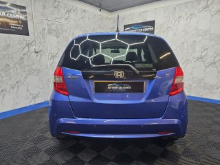 /photos/10057/e64cd6d9-b296-ada5-9216-ee273b457e14_i320x240.jpg